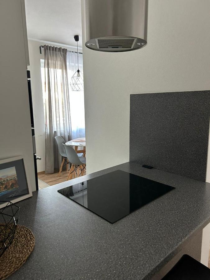 Šamorín Apartman "Dunaj" Private Parking - Klimatizacia מראה חיצוני תמונה